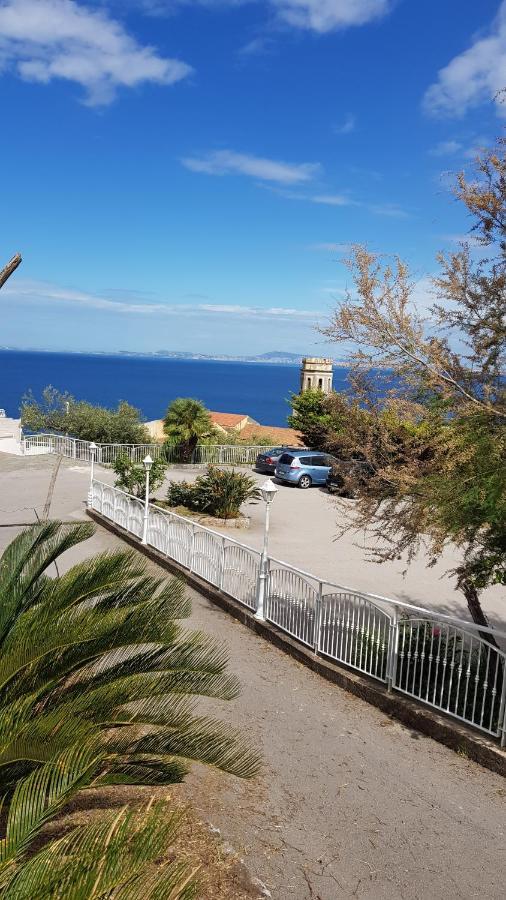 Hotel Lucia Castellammare di Stabia Εξωτερικό φωτογραφία